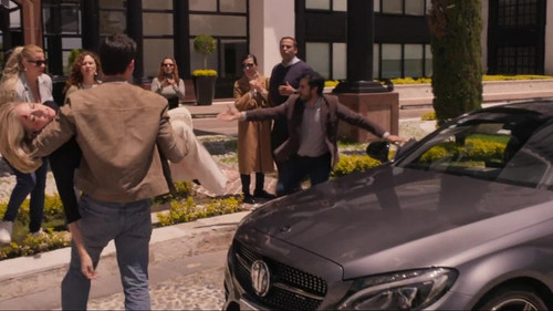 Hilos del pasado, Los Ep 40 Natasha Dupeyron car 2.jpg