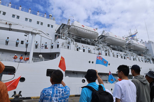 G2ydqNvbQAA otl?format=jpg.jpg