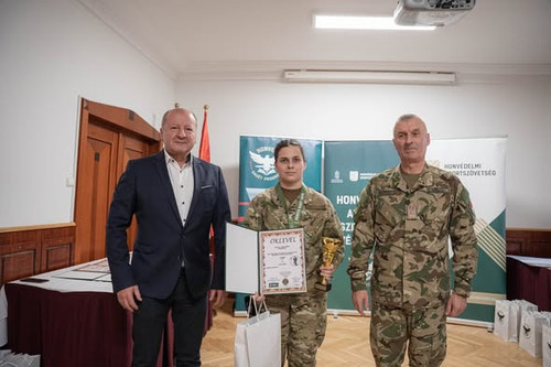 594188256 1381594416669285 7924807578596959260 n.jpg?stp=dst jpg s590x590 tt6& nc cat=111&ccb=1 7& n.jpg