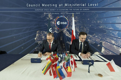 G7O zW0WgAAlkPV.jpg