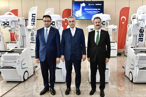 G7QqkaqXUAA9Hni.jpg