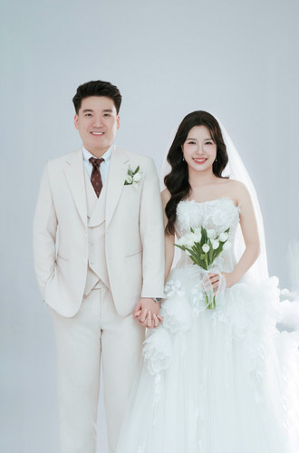 Ảnh đầu tiên khi mở thiệp22