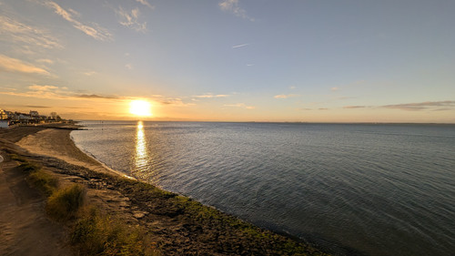 PXL 20251117 074615203