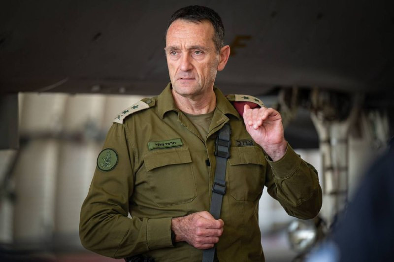 رئيس الأركان الإسرائيلي السابق هيرتسي هاليفي قال إن حماس خدعتنا لسنوات، حيث كنا نعتقد بأنها ترغب في الحفاظ على الاستقرار، بعد طلبها تصاريح العمل، وترت...