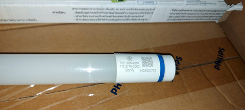 bong den ledtube philips master 1200mm ho 13w 865 6500k t8 2100lm 60000h (3)