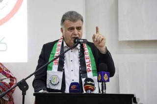 قال الأمين العام لنقابات عمال فلسطين شاهر سعد: يجب الضغط على حكومة الاحتلال لإرجاع العمال، إذ لا يمكن أن نخلق مشاريع لأكثر من 330 ألف عامل. العمال بدو...