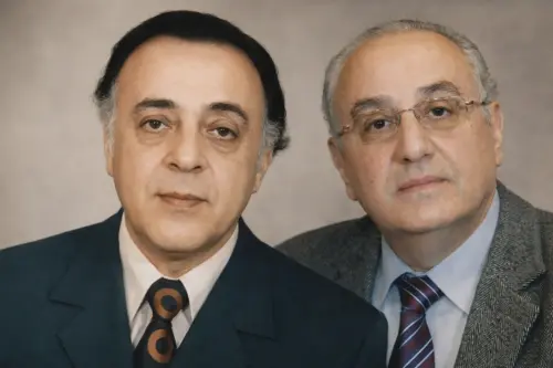 شوقي بغدادي ود. نزار بريك هنيدي.webp