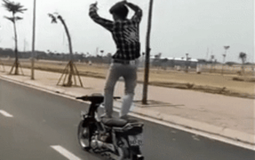 saostar 1985xyjy1in5qztp.gif