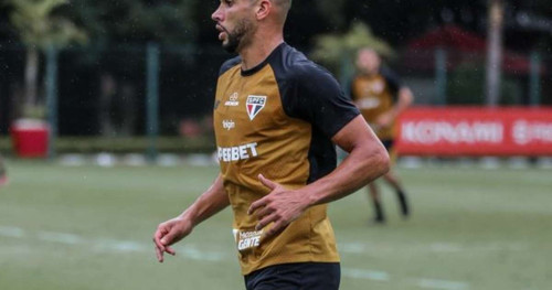 Vai para o clássico? Alisson retorna aos treinos pelo e São Paulo e Crespo finaliza preparativos para o Clássico