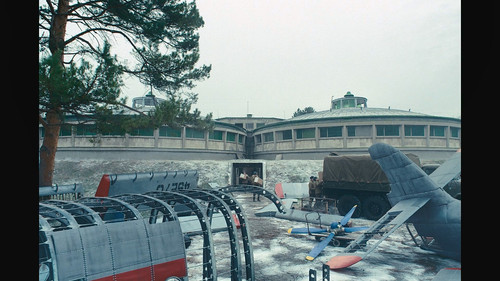 Ponies S01E02.Na.telefone.1080p.SKST.WEB DL.CZ EN.DD+5.1.x264 My.mkv 20260130 132143.330.jpg