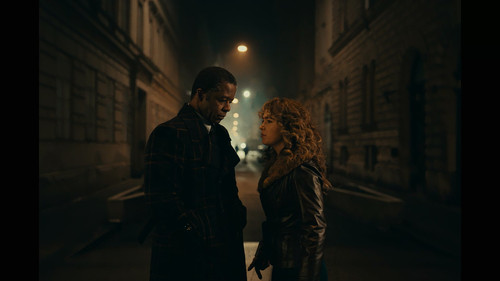 Ponies.S01E01.Second.Hand.News.2160p.PCOK.WEB DL.CZ EN.DD+5.1.DoVi.HDR.x265 NTb.mkv 20260130 131219..jpg