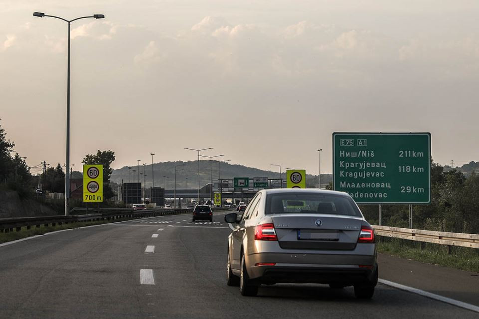Poledica, magla i odroni prete vozačima: Putevi Srbije izdao ozbiljno upozorenje