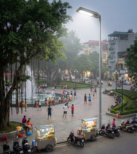 den duong streetlight led philips citilight ctl391l led84 cw 100w 8400lm ip66 220 240v (2).png