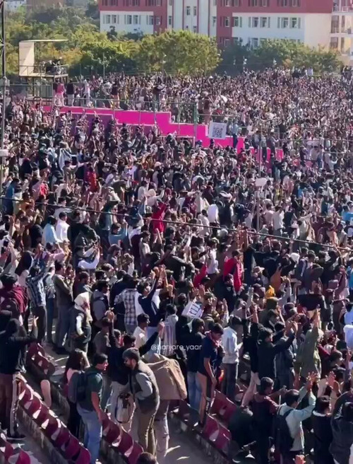 pxE0nFgVf8CQn uc.jpg