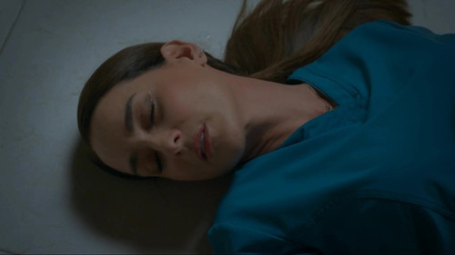 Mi verdad oculta Ep 31 Susana Gonzalez faint 1.jpg