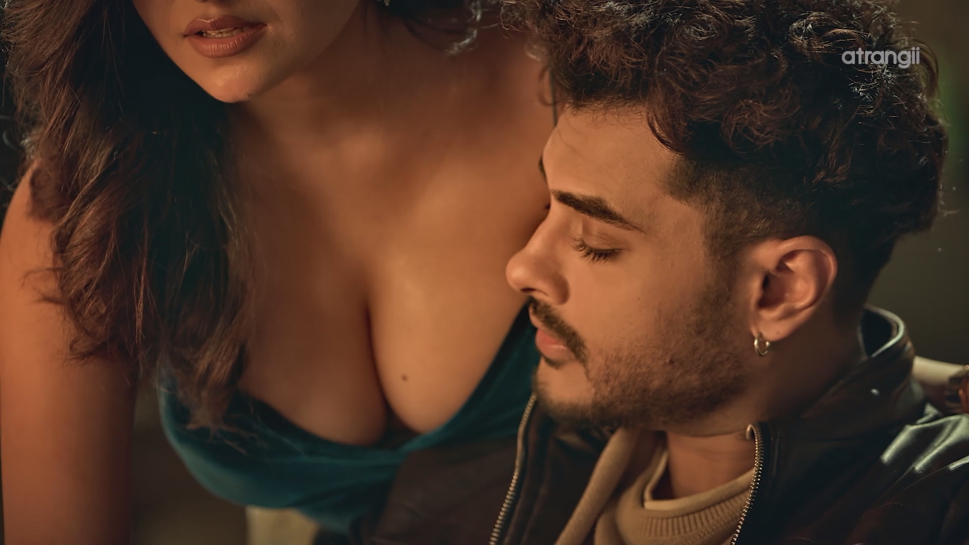 C. E. O (2025) S01E01T03 Atrangii Hindi Web Series 1080p WEB DL 1.4GB(1Filmy4Wap.Cloud).mkv snapshot