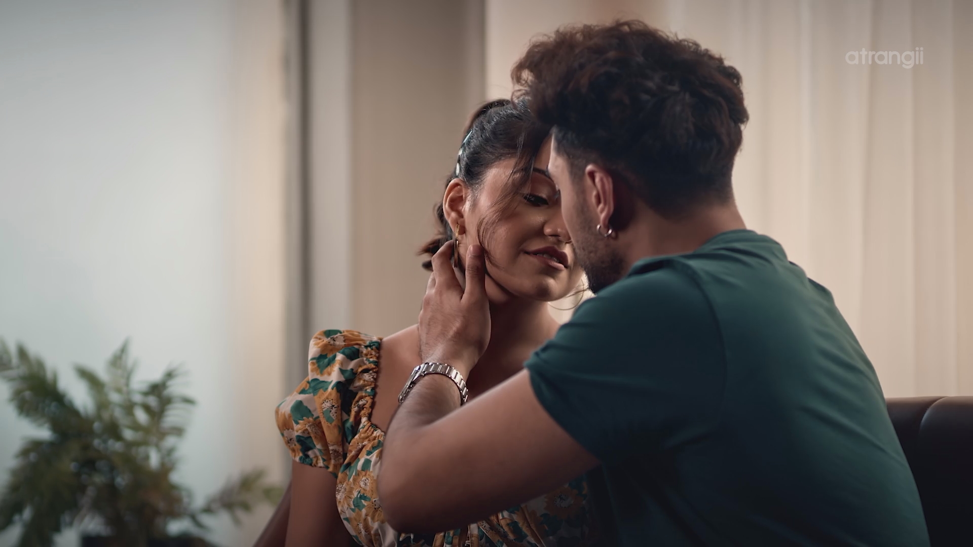 C. E. O (2025) S01E01T03 Atrangii Hindi Web Series 1080p WEB DL 1.4GB(1Filmy4Wap.Cloud).mkv snapshot