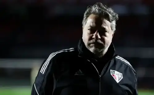 Impeachment de Julio Casares em andamento: oposição pressiona Conselho no São Paulo após controvérsias