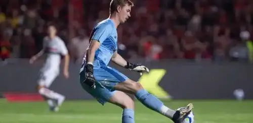 São Paulo reforça reserva com goleiro, enquanto aposta em jovens promessas da base