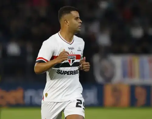São Paulo vê três jogadores se afastarem em 2025; mudanças impactam o elenco em busca da vitória