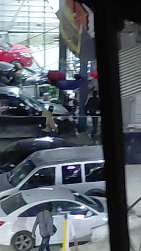 قوات خاصة من جيش الاحتلال تقتحم مخيم شعفاط شمال القدس المحتلة...