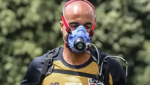 São Paulo apresenta máscara inovadora na pré-temporada, visando prevenção e desempenho dos atletas