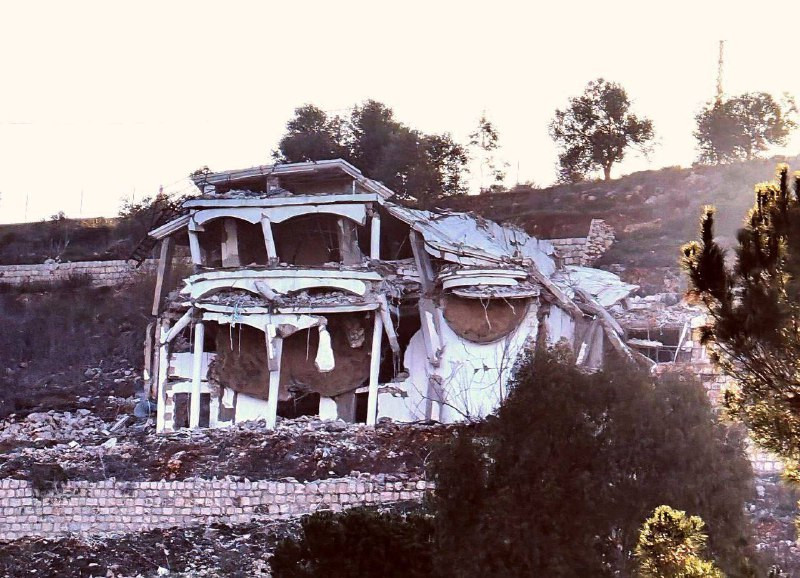 قوات الاحتلال الإسرائيلي تقتحم مدينة الخيام جنوب لبنان وتنسف منزلا بعد توغلها ليلا....