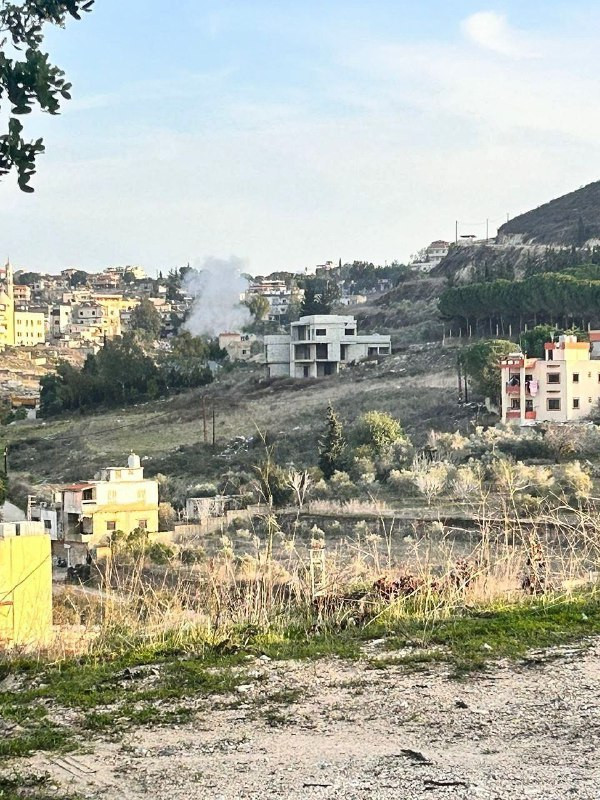 مسيرة إسرائيلية تقتحم قرية كفر دونين، جنوب لبنان، وتشن غارة عليها....