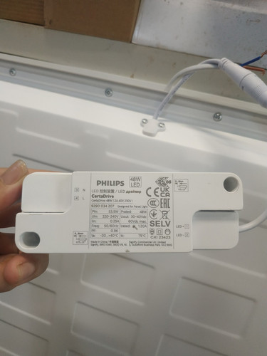 bo nguon ballast tang pho driver led philips certadrive 48w 1.2a 40v 230v i (3).jpg