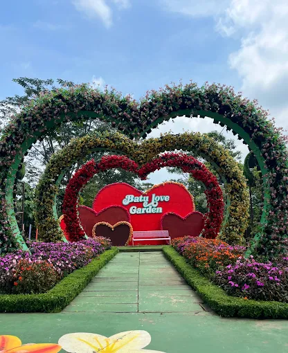 Batu Love Garden.webp