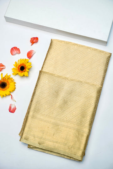 Banarasi Saree Online: A Complete Guide to Buying Timeless Elegance.jpg
