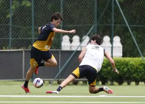 São Paulo encerra pré-temporada em Cotia e prepara ofensiva no CT da Barra Funda