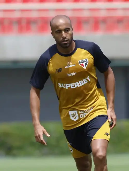 Treino do São Paulo nesta terça-feira: equipe se prepara para desafio decisivo no Brasileirão