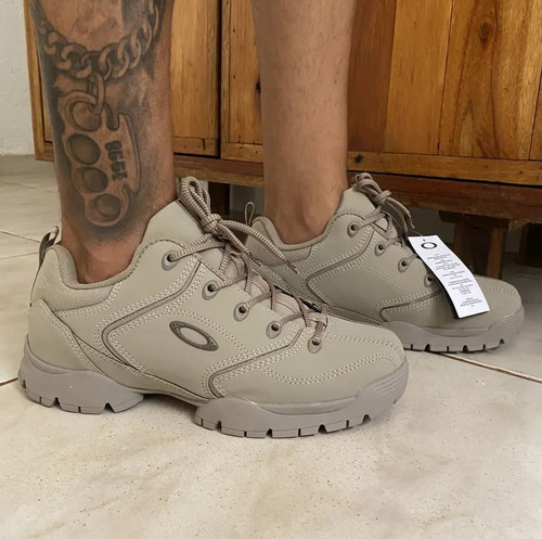 Oakley Masculino Flak.jpg