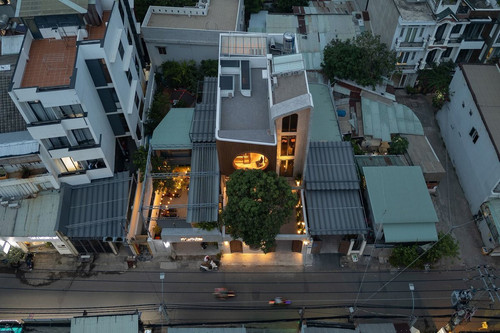 G gorM1W8AIvkSo?format=jpg.jpg