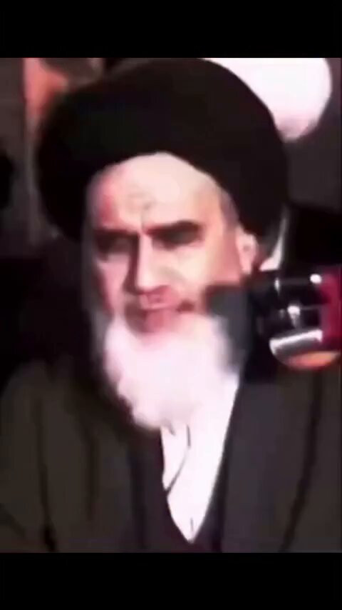 b9CcdWAn6QXeEFfo.jpg