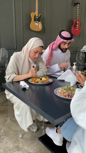 LnEDN5JltxAsEOC .jpg