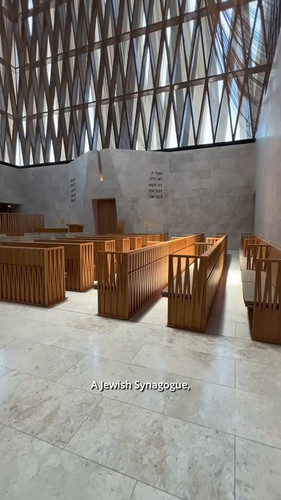 kFNFBov6Fenqm5 u.jpg