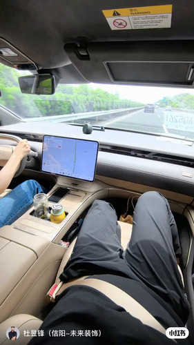 CWO VNBMx3 3JYVm.jpg