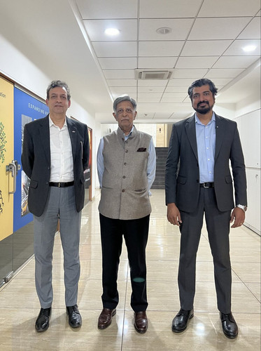 G hcyzLaEAAo sd?format=jpg.jpg