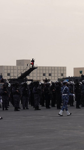 omH0lTOP7icr Nze.jpg