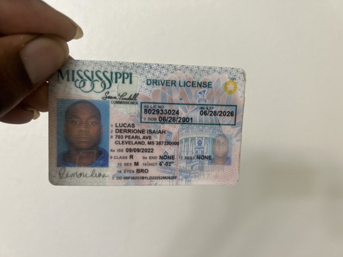 Derrione Lucas license image.jpg