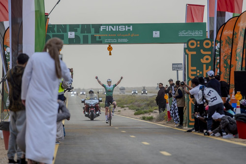 G h03u5WEAEm1iv?format=jpg.jpg