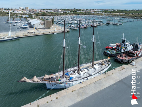 G gV6SMWoAAHGzk?format=jpg.jpg