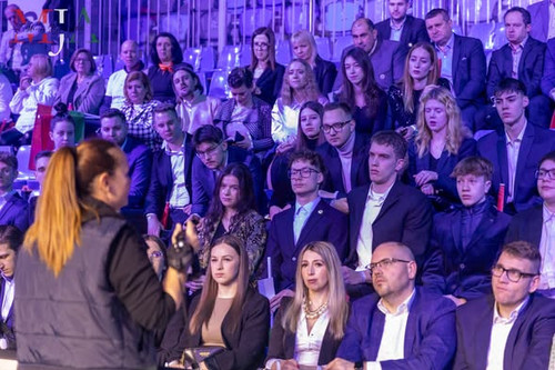 617371176 1270409538239579 7024313589584311580 n.jpg?stp=dst jpg s590x590 tt6& nc cat=102&ccb=1 7& n.jpg