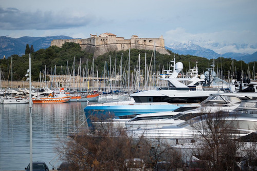 G g5QgoWgAAWrYe?format=jpg.jpg