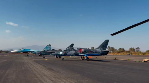 jZufmmP mrmNnYa5.jpg