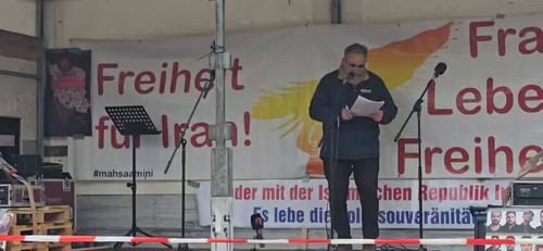 FQ qPYXP Syo0g28.jpg