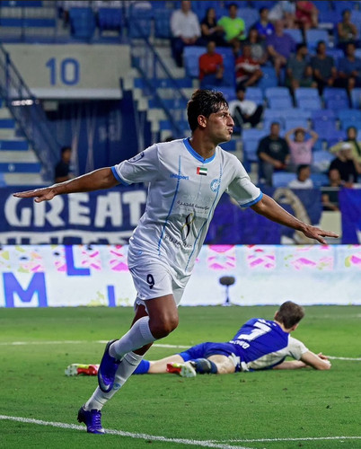 G iHqYqbEAA 6Hz?format=jpg.jpg