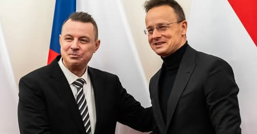 17893333459993104907?url=https%3A%2F%2Fassets.4cdn.hu%2Fkraken%2F8IU6t6uLTn8ZJ1Fos lg.jpeg&fb obo=1&.jpg